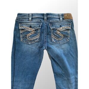 Silver Pioneer 33x33 (actual 34x31) Low Rise Bootcut Distressed Western Jeans